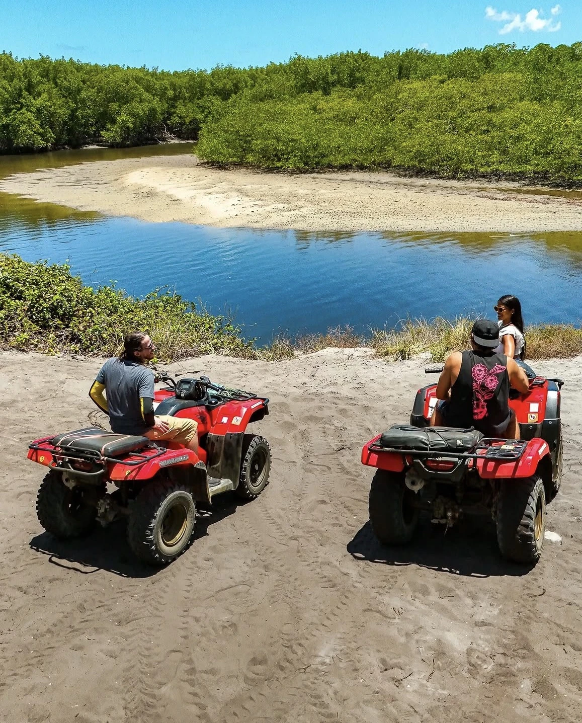 Passeio de quadriciclo em Porto de Galinhas