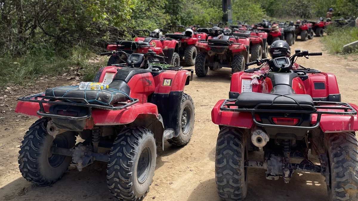 Passeio de quadriciclo em Porto de Galinhas